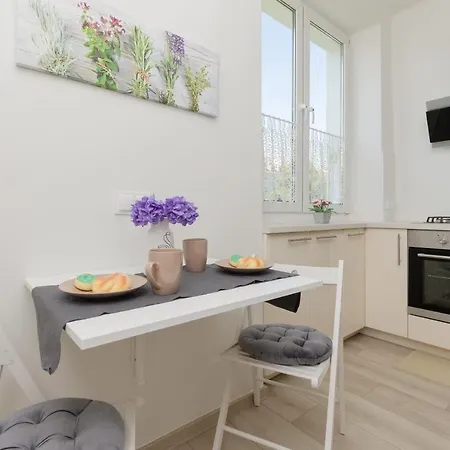 Raclawicka Cozy By Renters Varsovia